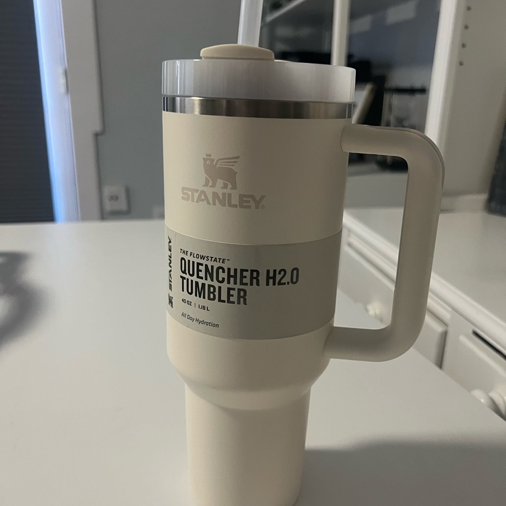 Cream Stanley 40oz Quencher.